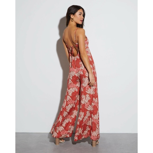 Vici - Very Brady Floral Wide Leg Jumpsuit - Picture 2 of 5